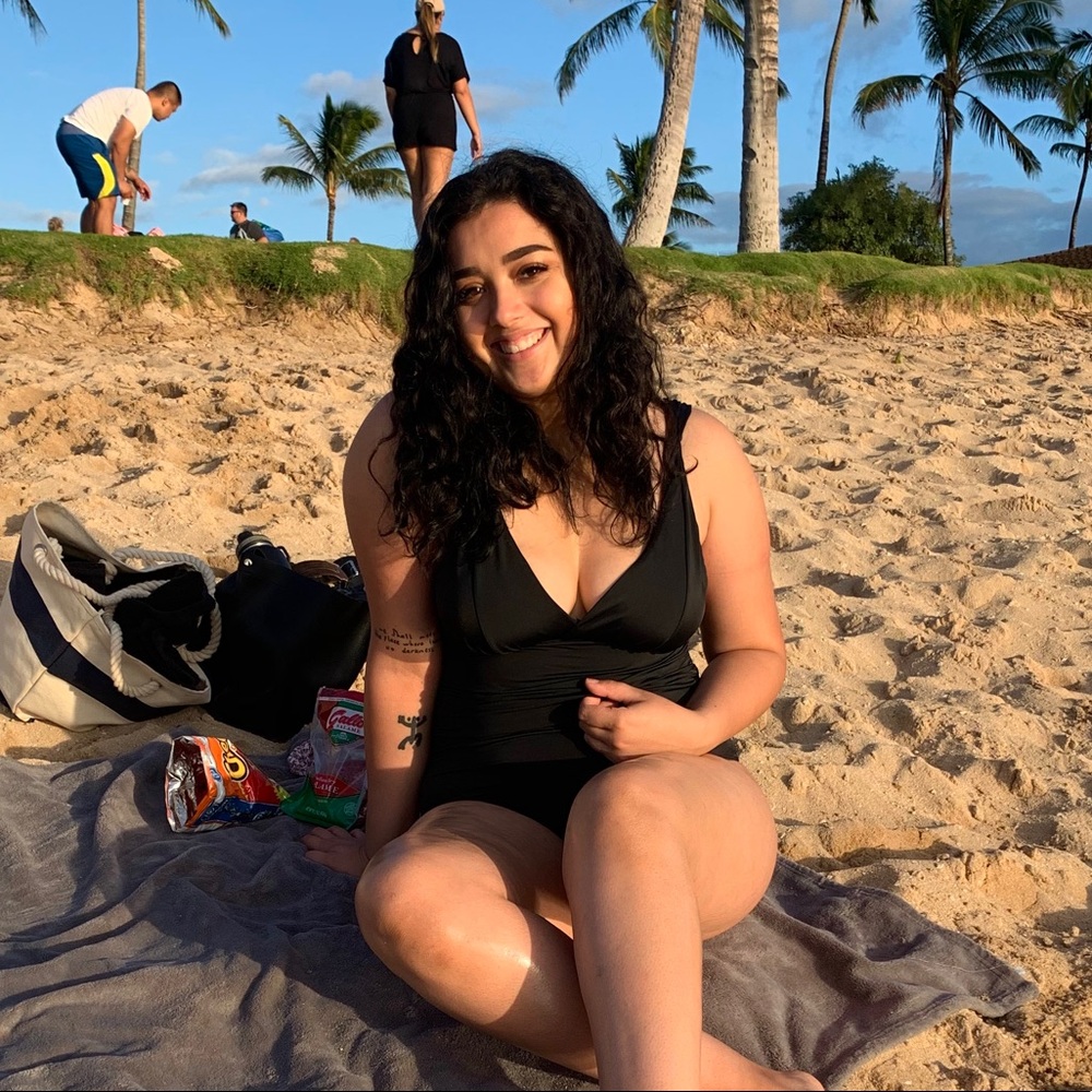 Meet your Posher, Marissa